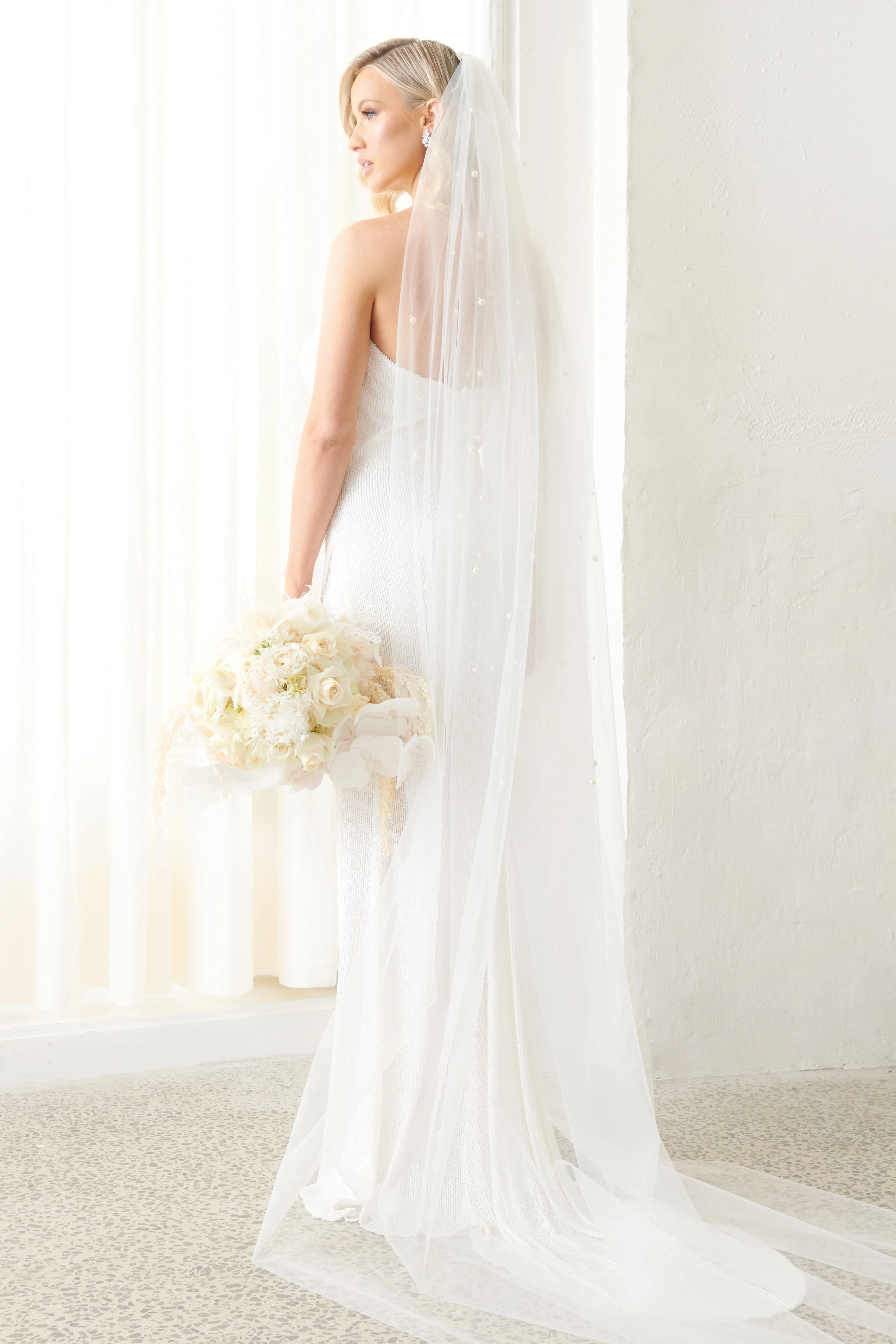 Lilly - Image 6